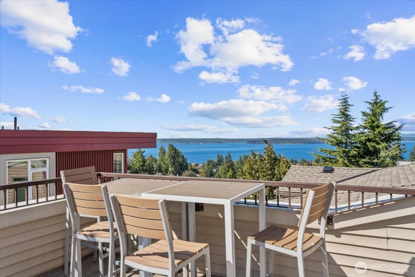 Property photo for 5016 California Avenue Sw #302, Seattle photo 23