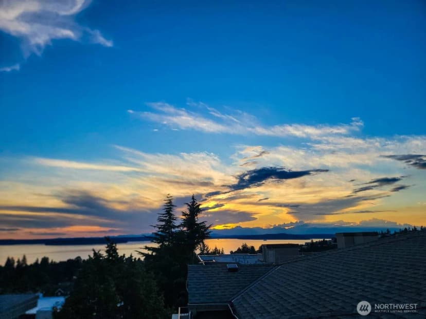 Property photo for 5016 California Avenue Sw #302, Seattle photo 24