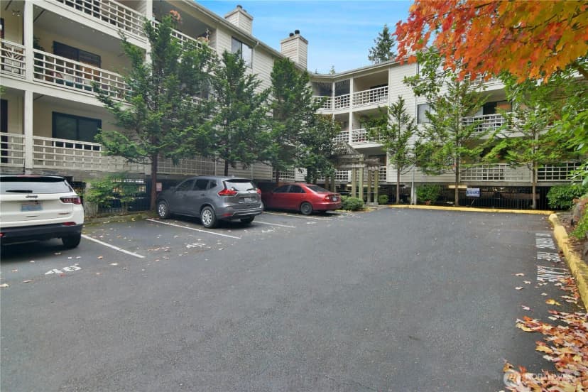 Property photo for 700 N 160th Street #a314, Shoreline photo 17