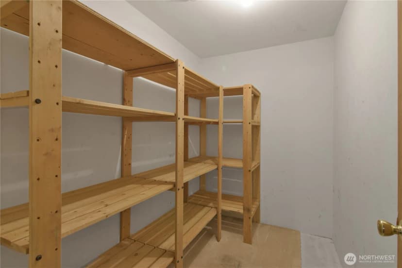 Property photo for 700 N 160th Street #a314, Shoreline photo 16
