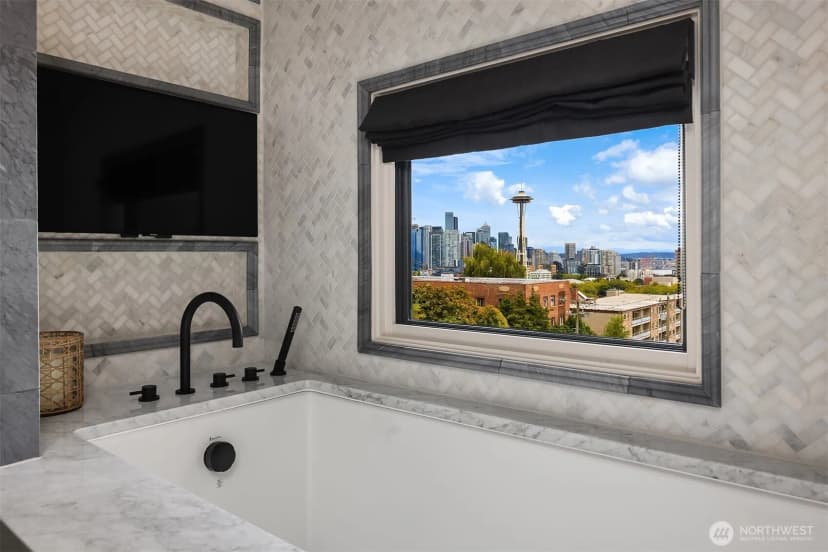 Property photo for 23 Prospect Street, Seattle photo 16