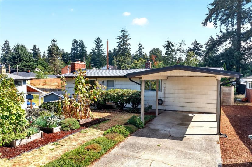 Property photo for 13812 9th Place S, Burien photo 3