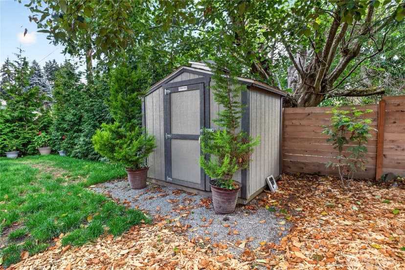Property photo for 13812 9th Place S, Burien photo 32