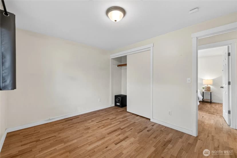 Property photo for 13812 9th Place S, Burien photo 13