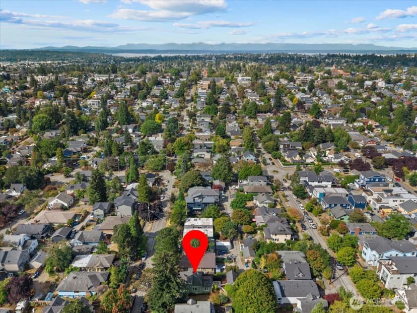 Property photo for 734 N 75th Street, Seattle photo 32