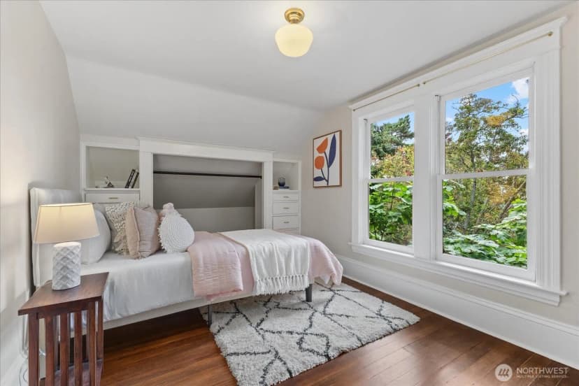 Property photo for 734 N 75th Street, Seattle photo 16
