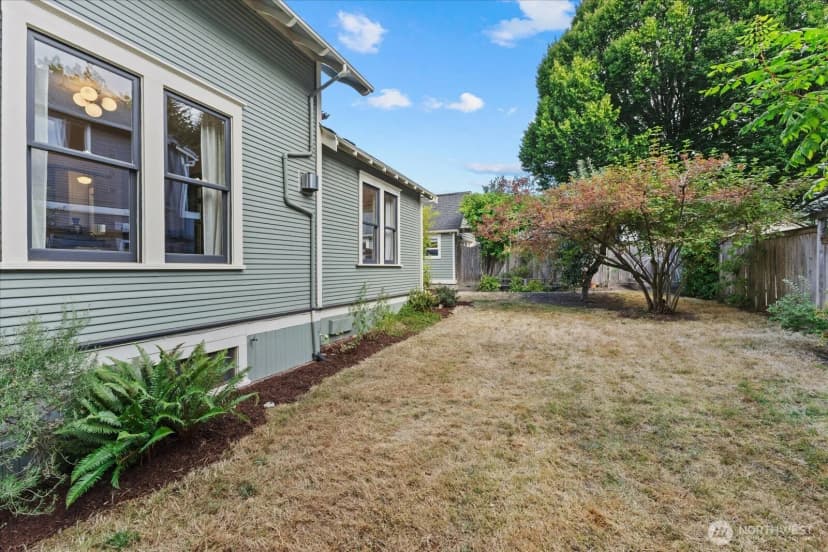 Property photo for 734 N 75th Street, Seattle photo 25