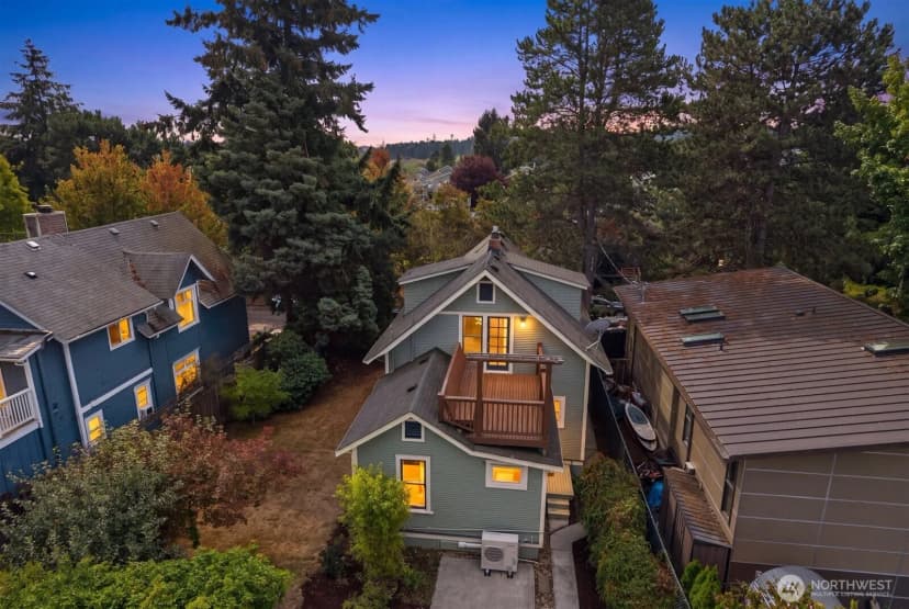Property photo for 734 N 75th Street, Seattle photo 29