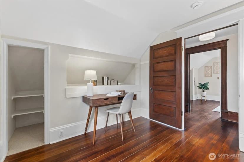 Property photo for 734 N 75th Street, Seattle photo 17