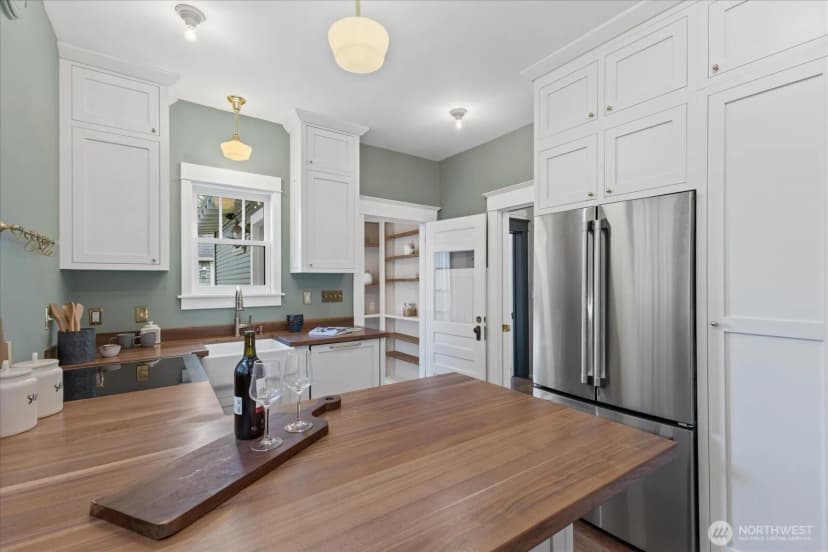 Property photo for 734 N 75th Street, Seattle photo 13