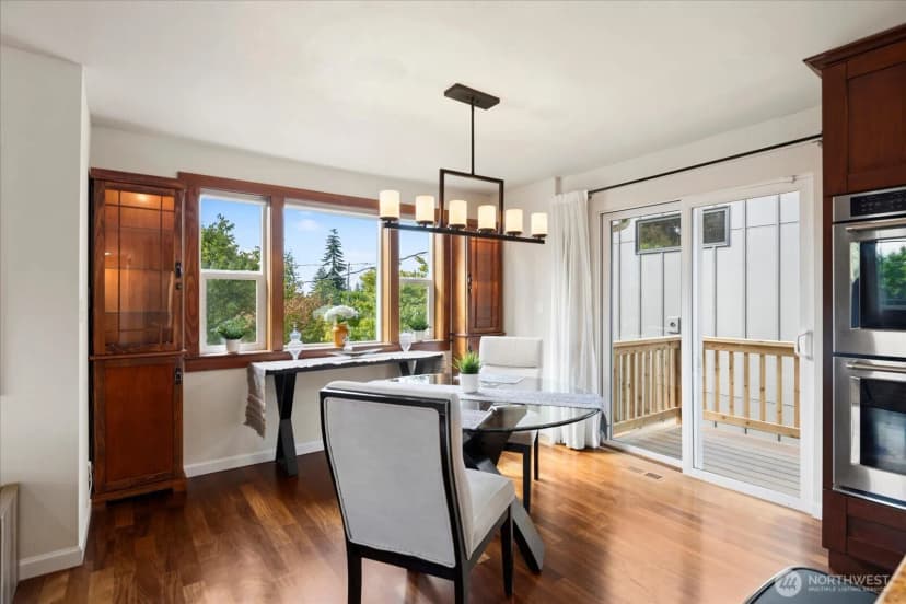 Property photo for 7957 30th Avenue Sw, Seattle photo 9