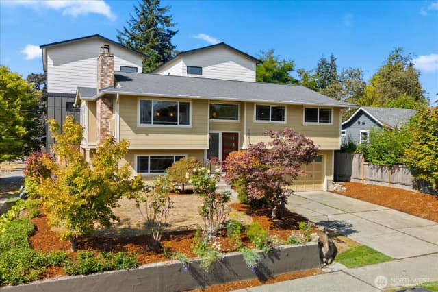 Property photo for 7957 30th Avenue Sw, Seattle