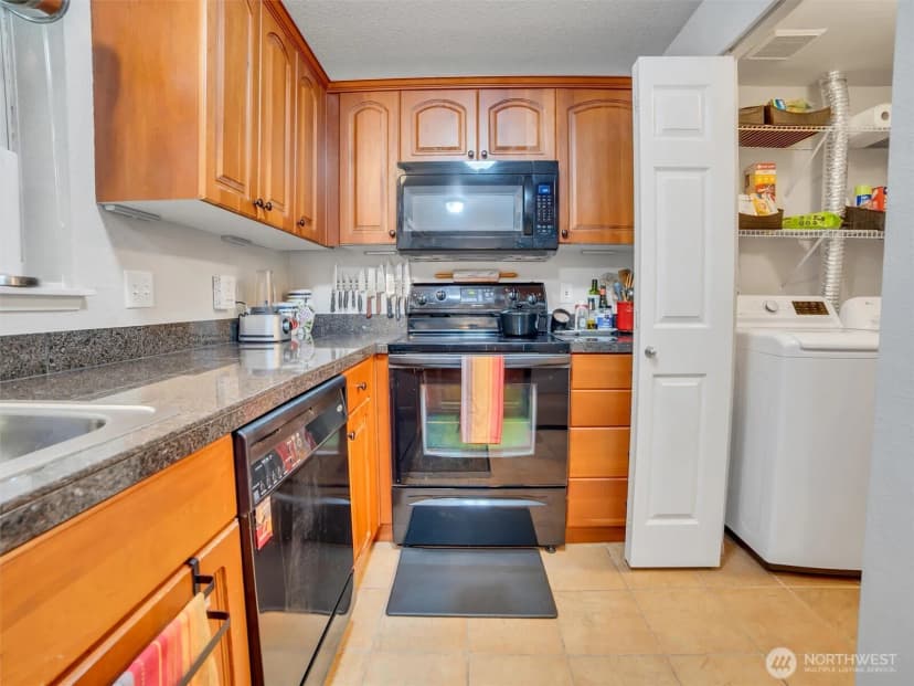 Property photo for 15433 Country Club Drive #c104, Mill Creek photo 3