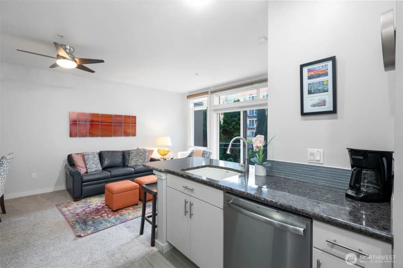 Property photo for 2415 2nd Avenue #449, Seattle photo 11