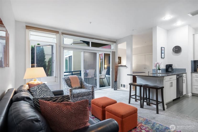 Property photo for 2415 2nd Avenue #449, Seattle photo 8