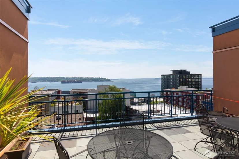 Property photo for 2415 2nd Avenue #449, Seattle photo 3