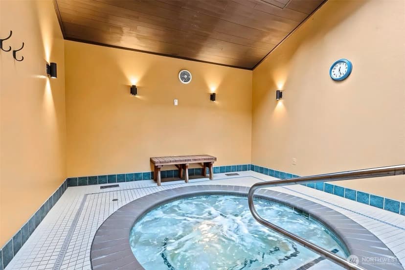 Property photo for 13730 15th Avenue Ne #f105, Seattle photo 34