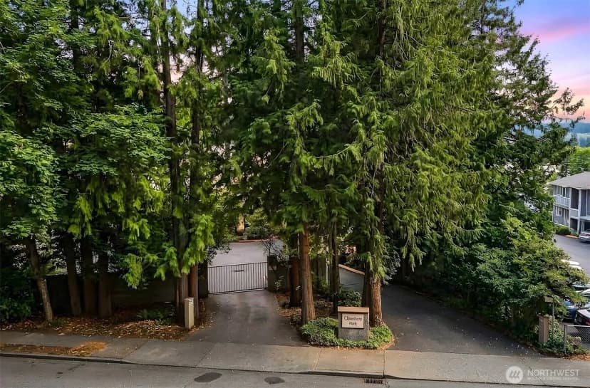 Property photo for 13730 15th Avenue Ne #f105, Seattle photo 39