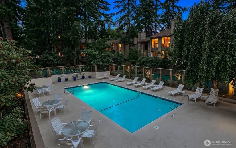 Property photo for 13730 15th Avenue Ne #f105, Seattle photo 38