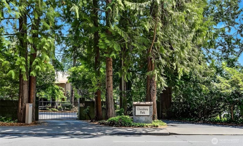 Property photo for 13730 15th Avenue Ne #f105, Seattle photo 40