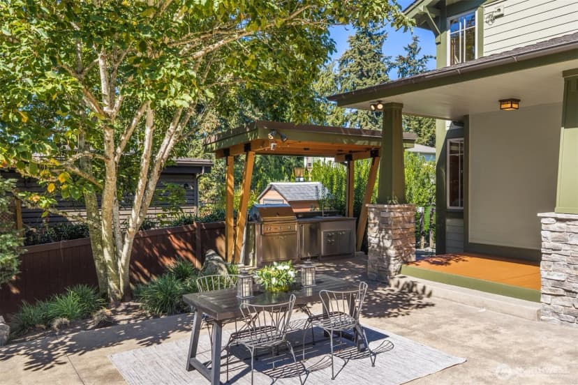 Property photo for 1411 8th Street W, Kirkland photo 35