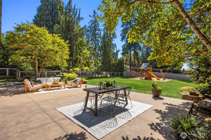 Property photo for 1411 8th Street W, Kirkland photo 33
