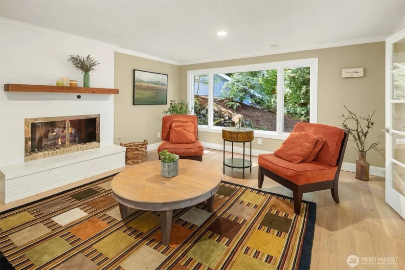 Property photo for 5610 W Mercer Way, Mercer Island photo 12