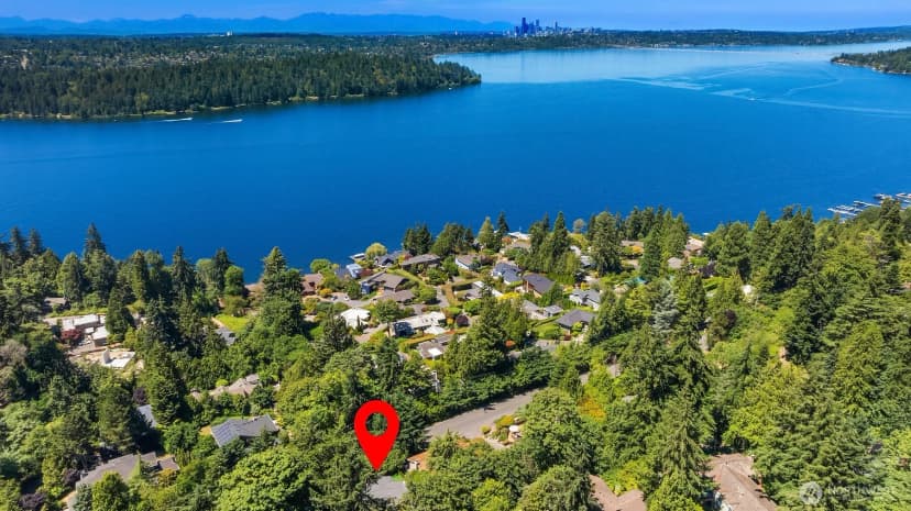 Property photo for 5610 W Mercer Way, Mercer Island photo 40
