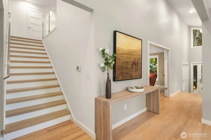 Property photo for 5610 W Mercer Way, Mercer Island photo 16