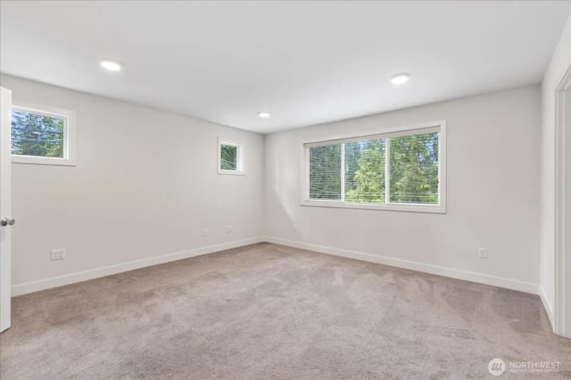 Property photo for 121 171st Place Sw #a, Bothell photo 18
