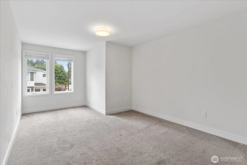 Property photo for 121 171st Place Sw #a, Bothell photo 24