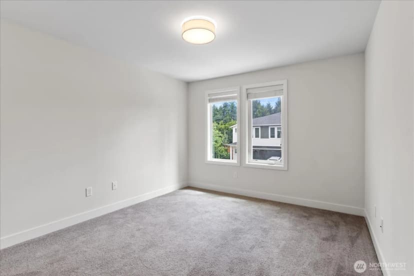 Property photo for 121 171st Place Sw #a, Bothell photo 25