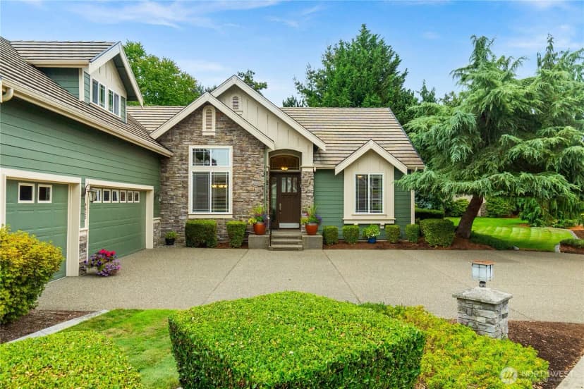 Property photo for 4628 Prestwick Lane Se, Olympia photo 3
