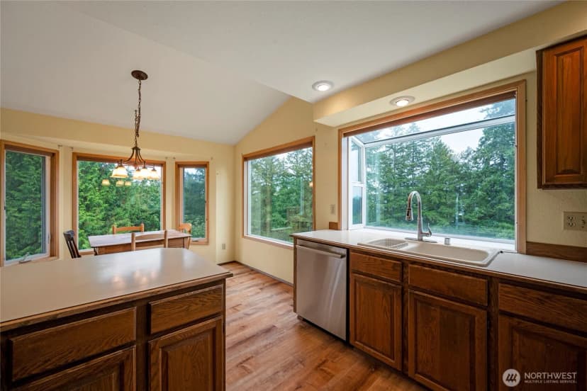 Property photo for 4700 Nw Terrace View Drive, Bremerton photo 9