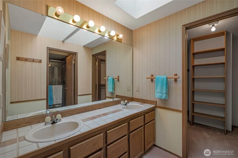 Property photo for 4700 Nw Terrace View Drive, Bremerton photo 23