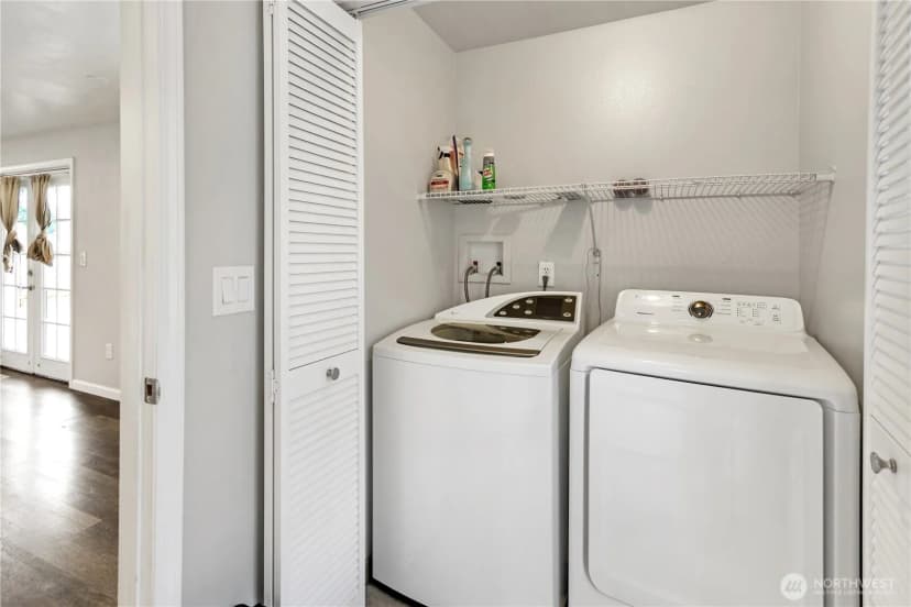 Property photo for 1228 143rd Street E, Tacoma photo 7
