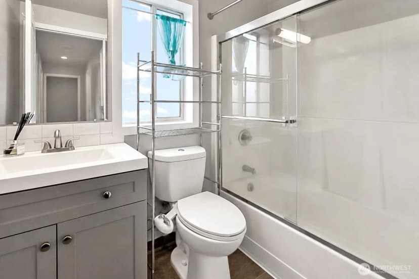 Property photo for 1228 143rd Street E, Tacoma photo 11