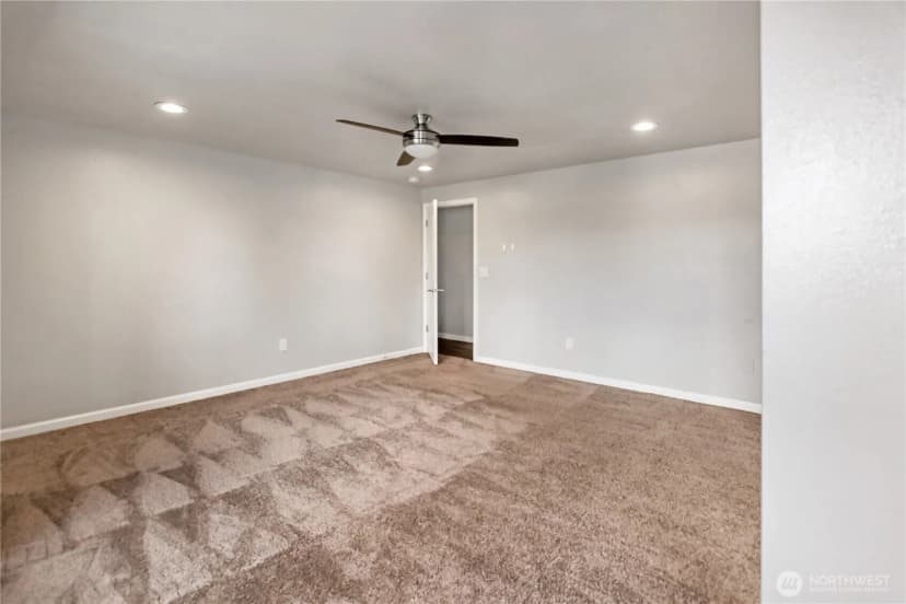 Property photo for 1228 143rd Street E, Tacoma photo 9