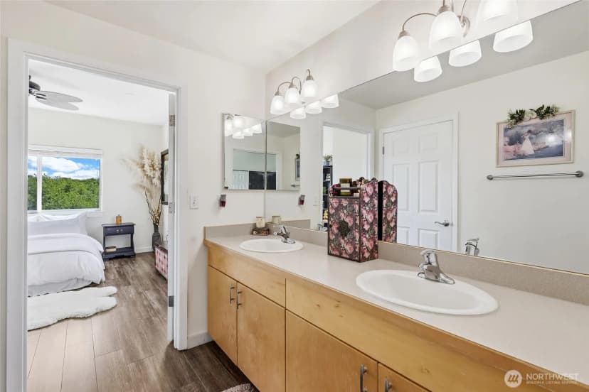 Property photo for 262 Oyhut Bay Boulevard Sw #401, Ocean Shores photo 20