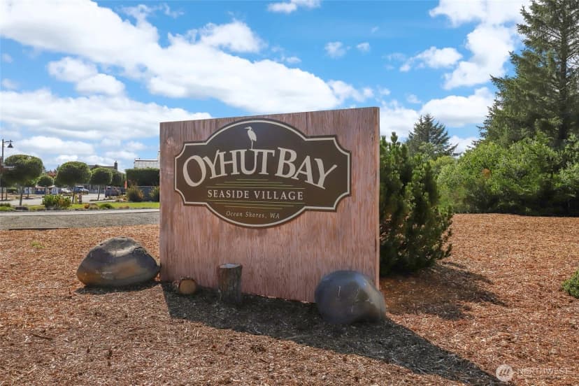 Property photo for 262 Oyhut Bay Boulevard Sw #401, Ocean Shores photo 2