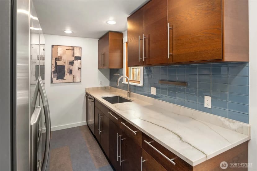 Property photo for 607 23rd Avenue E, Seattle photo 11