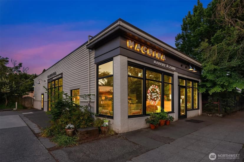 Property photo for 607 23rd Avenue E, Seattle photo 35