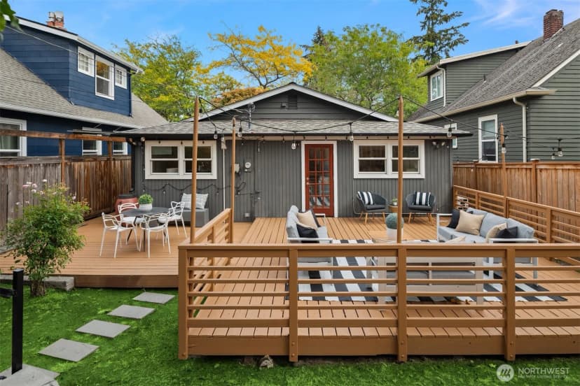 Property photo for 607 23rd Avenue E, Seattle photo 23