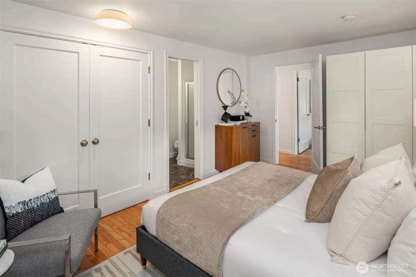 Property photo for 607 23rd Avenue E, Seattle photo 17