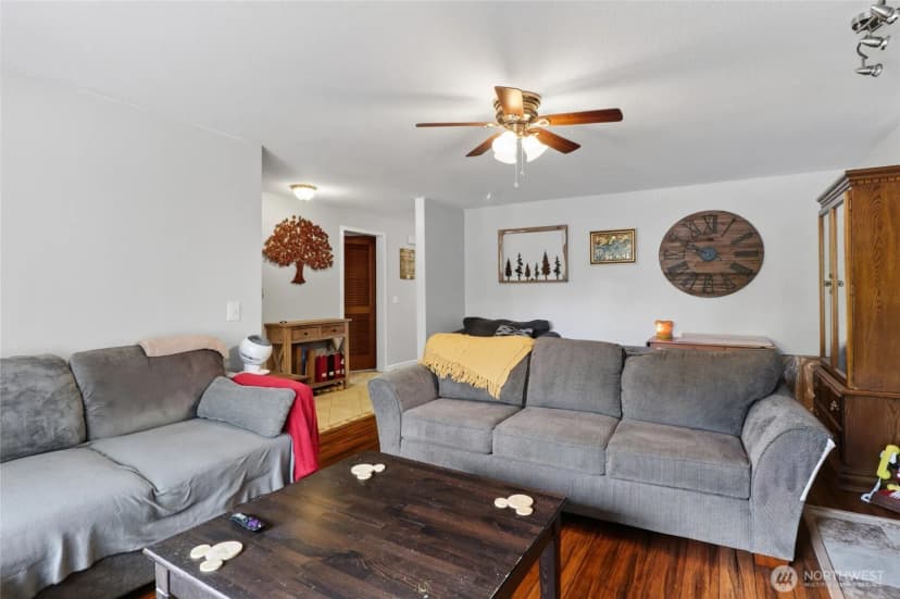 Property photo for 3073 Carpenter Hills Loop Se, Lacey photo 9