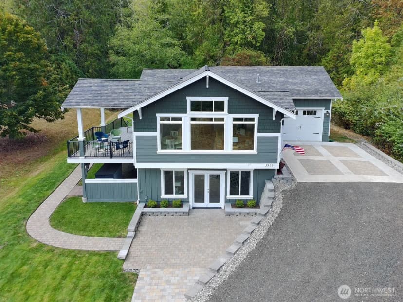 Property photo for 3905 Wollochet Drive Nw, Gig Harbor