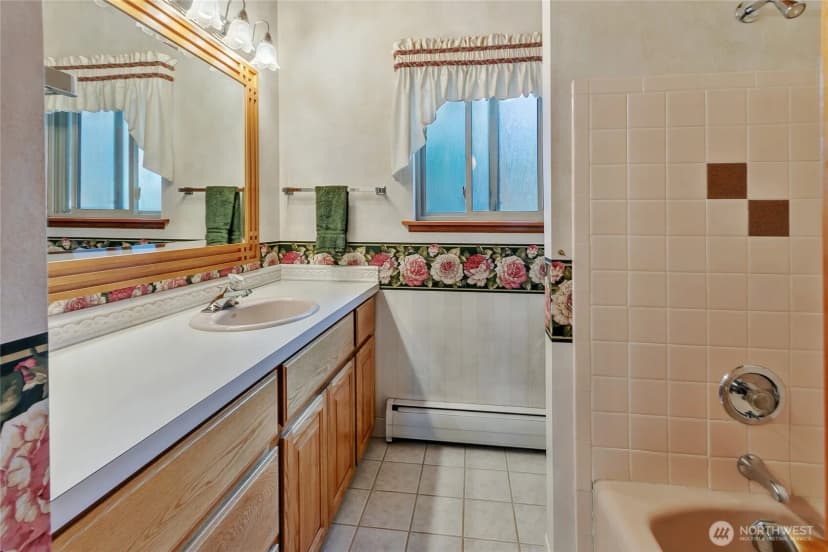 Property photo for 6503 2nd St Ct E, Tacoma photo 16
