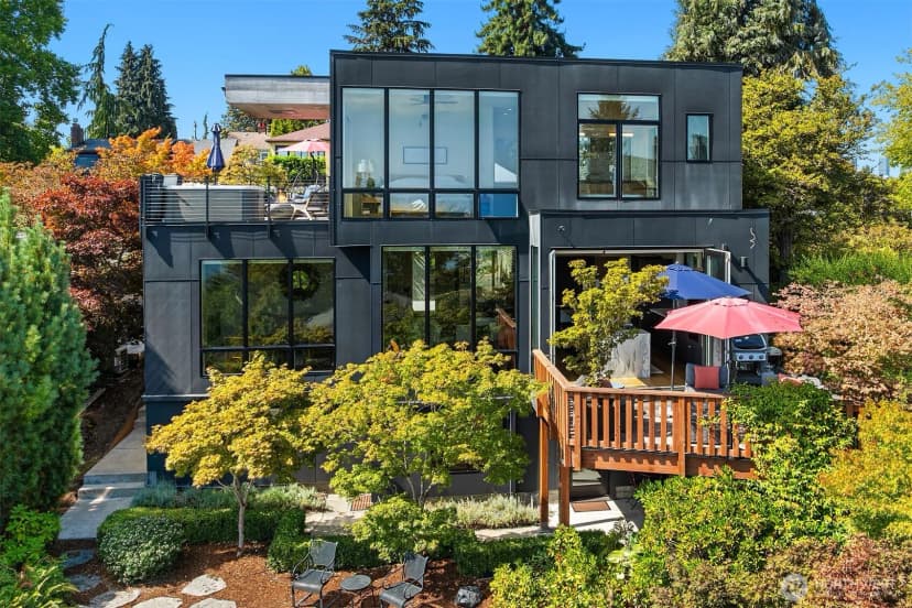 Property photo for 1512 32nd Avenue S, Seattle photo 36