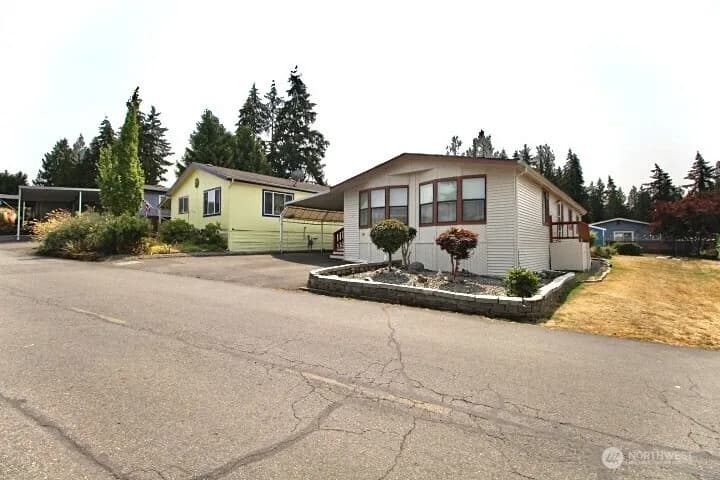 Property photo for 2101 S 324th Street #27, Federal Way photo 33