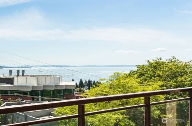 Property photo for 500 Fifth Avenue W #505, Seattle photo 2